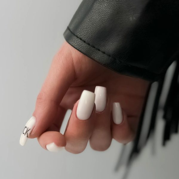 uñas milky top